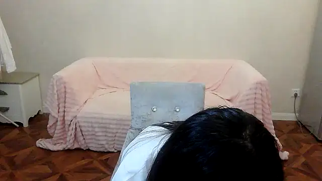 Snapshot of vnhfds chatting on 02.14.25 vnhfds online show from 02.14.25