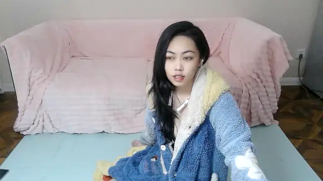 Snapshot of vnhfds chatting on 02.17.25 vnhfds online show from 02.17.25