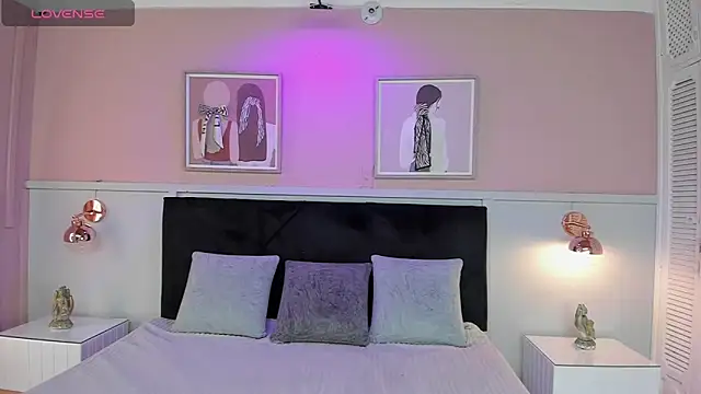 janna lopez  online show from 09.28.25