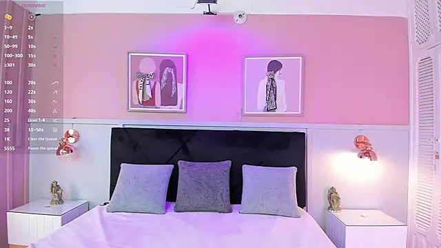 janna lopez  online show from 10.18.25