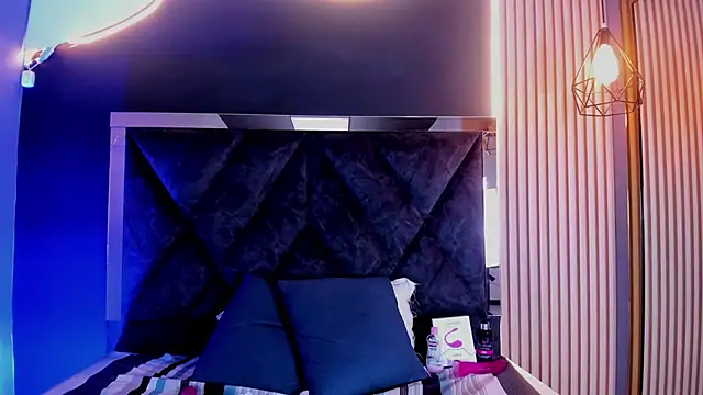 Victoriajohns mjs online show from 02.19.25