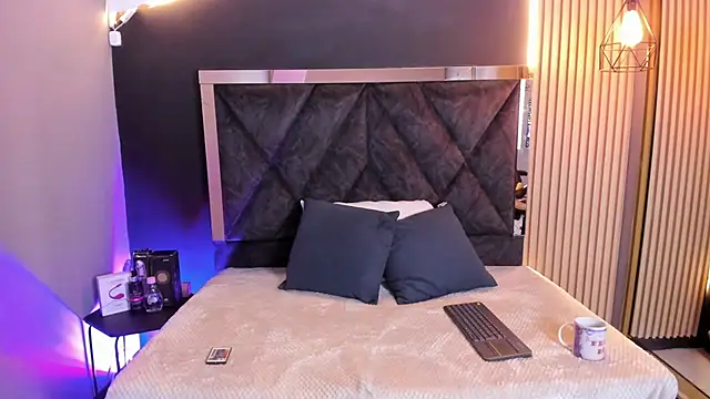 Victoriajohns mjs online show from 03.18.25