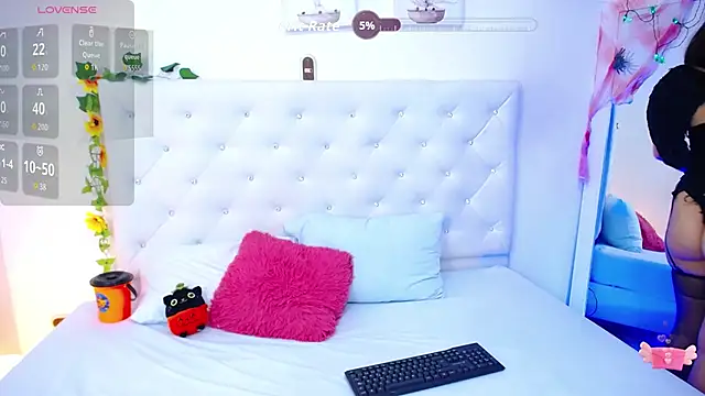 littleslut1 online show from 10.30.25