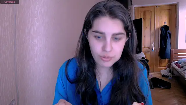 Snapshot of _Roselina_ chatting on 02.06.25 Roselina online show from 02.06.25