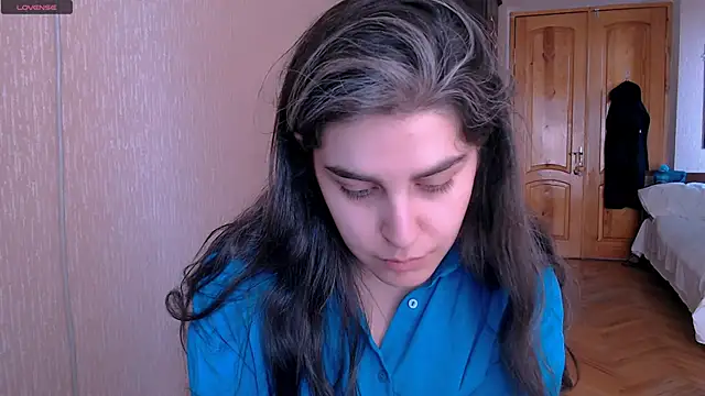 Snapshot of _Roselina_ chatting on 02.07.25 Roselina online show from 02.07.25