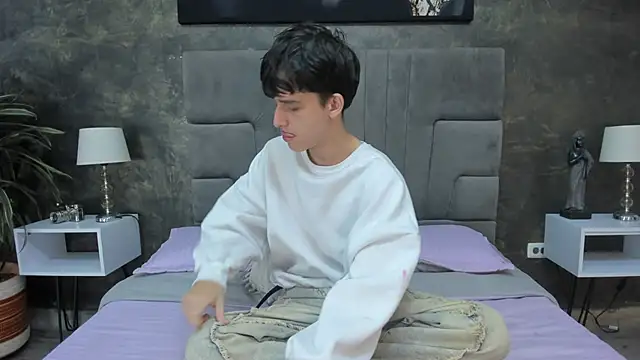 bruce hans online show from 04.17.26