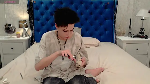 via mayer  online show from 04.16.26