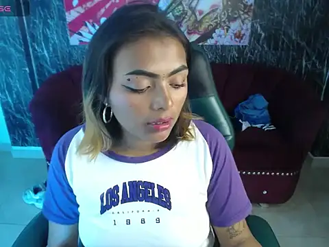 madelein m online show from 02.04.25