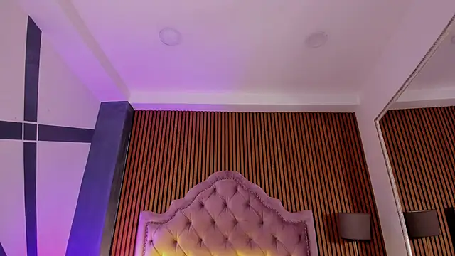 EthaanCox online show from 09.26.25