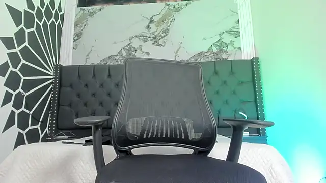 EthaanCox online show from 03.09.26