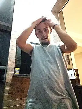 Santanacumxplod online show from 10.04.25