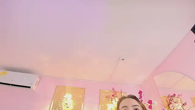 Snapshot of scarlette69 chatting on 02.06.26 scarlette69 online show from 02.06.26