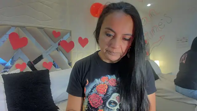 raquell moore online show from 02.15.25