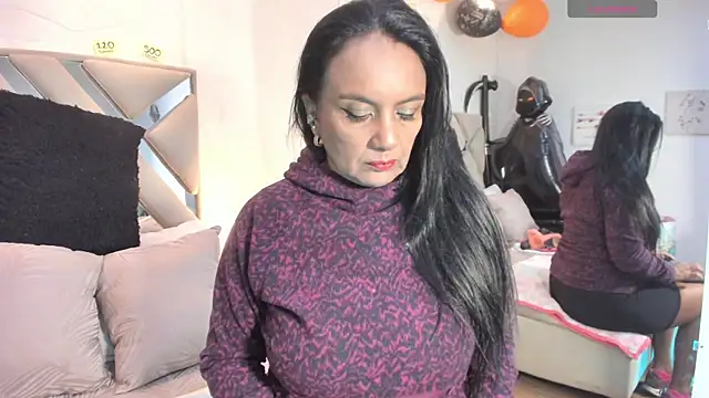 raquell moore online show from 10.22.25