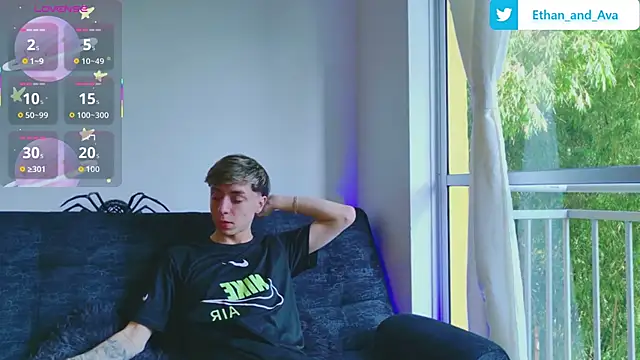 Snapshot of ethan_and_ava chatting on 10.15.25 ethan and ava online show from 10.15.25