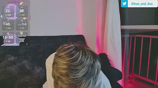 Snapshot of ethan_and_ava chatting on 10.30.25 ethan and ava online show from 10.30.25