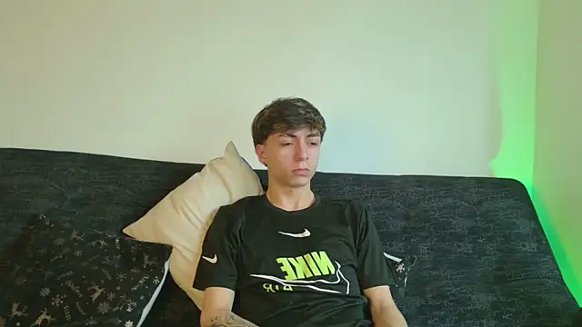 Snapshot of ethan_and_ava chatting on 02.20.26 ethan and ava online show from 02.20.26