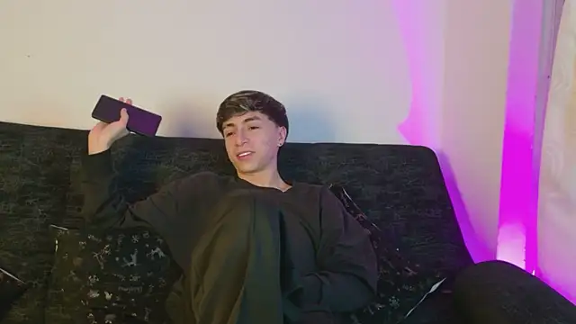 Snapshot of ethan_and_ava chatting on 02.22.26 ethan and ava online show from 02.22.26