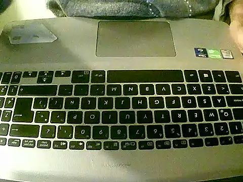 Snapshot of VittoriaTaylor chatting on 10.21.25 VittoriaTaylor online show from 10.21.25