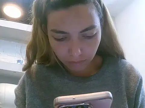 Snapshot of VittoriaTaylor chatting on 02.12.26 VittoriaTaylor online show from 02.12.26