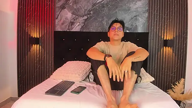 vanilla hot online show from 01.28.25