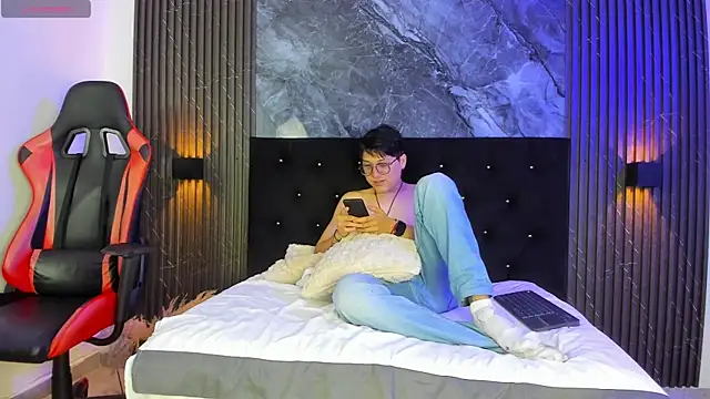 vanilla hot online show from 03.11.25