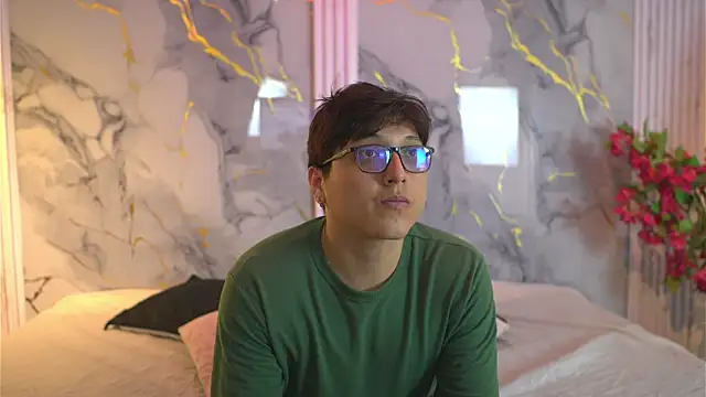 vanilla hot online show from 10.25.25