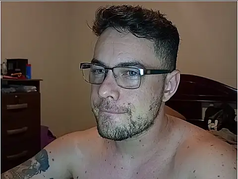 Snapshot of Dyllan__ chatting on 04.16.26 Dyllan online show from 04.16.26