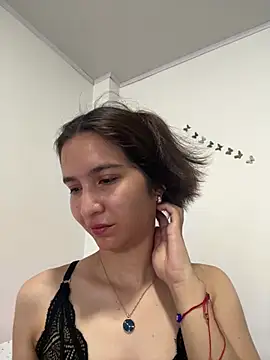 Bella still online show from 03.16.26