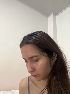 Bella still online show from 04.03.26