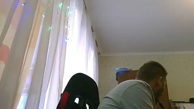 HunterOnBoobs online show from 02.24.25