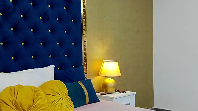 Annabellerise online show from 02.26.25