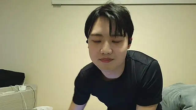 Snapshot of nunnun00 chatting on 02.23.25 nunnun00 online show from 02.23.25