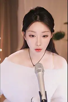 Dou-Dou-er online show from 03.04.25