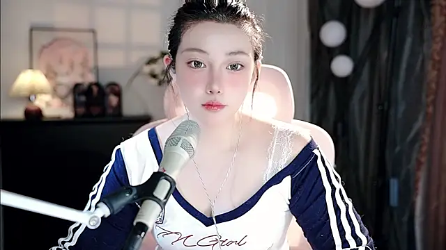 Dou-Dou-er online show from 09.24.25