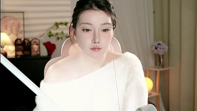 Dou-Dou-er online show from 10.21.25