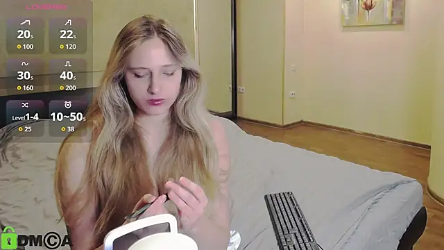 blondyriss online show from 09.15.25