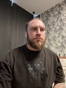 Snapshot of _XxX-XxX_ chatting on 02.10.26 XxX-XxX online show from 02.10.26