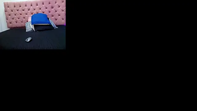 Auroraa miller online show from 09.28.25