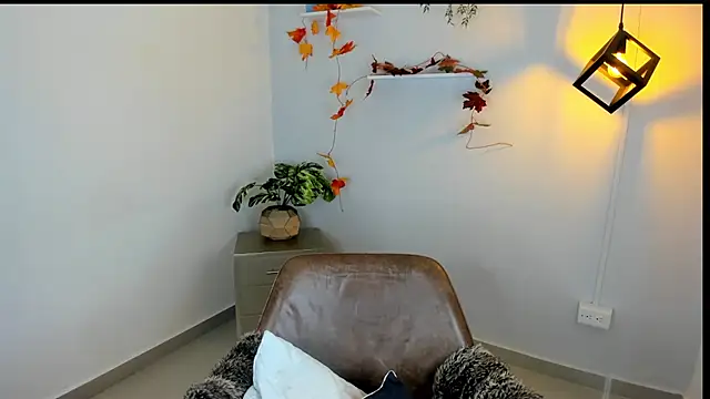 Juliane su online show from 01.16.25