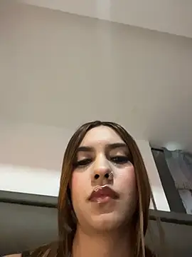 Snapshot of Alahiaa_ chatting on 10.25.25 Alahiaa  online show from 10.25.25