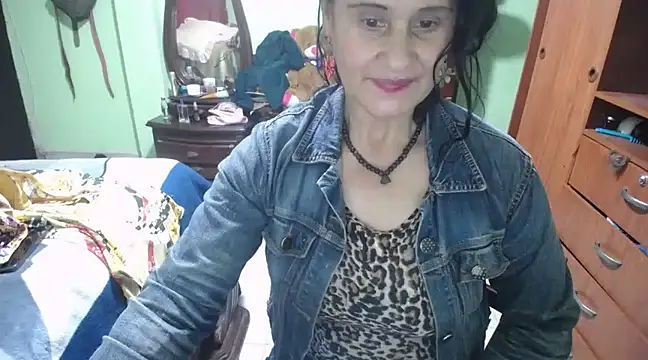 Snapshot of jazmin_mature_ chatting on 03.19.25 jazmin mature  online show from 03.19.25