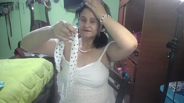 jazmin mature  online show from 11.29.25