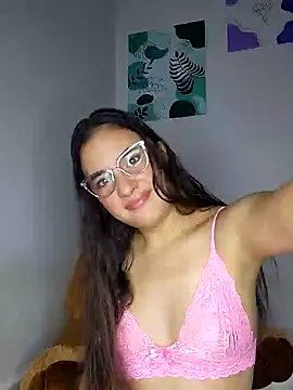 Snapshot of baaby-miiaa chatting on 03.18.25 baaby-miiaa online show from 03.18.25