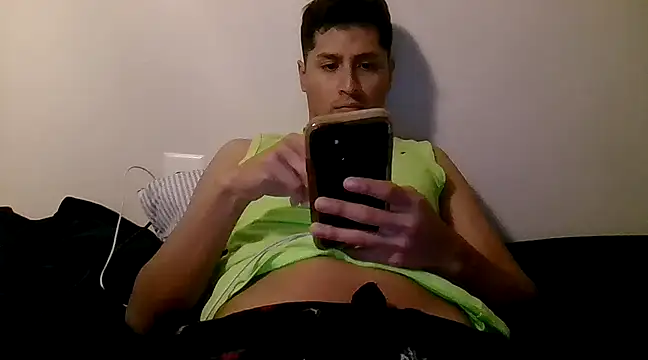 Snapshot of PerroDemonioHot chatting on 02.05.25 PerroDemonioHot online show from 02.05.25