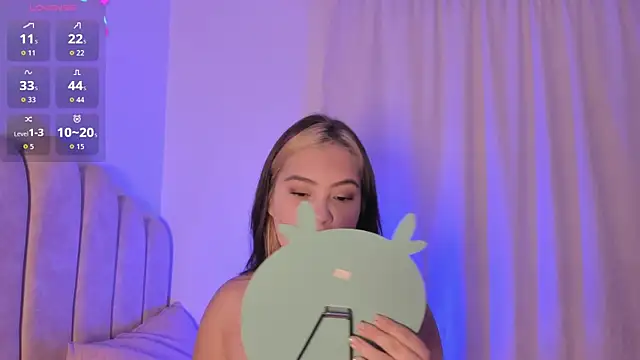 Marianagarcia01 online show from 04.27.26