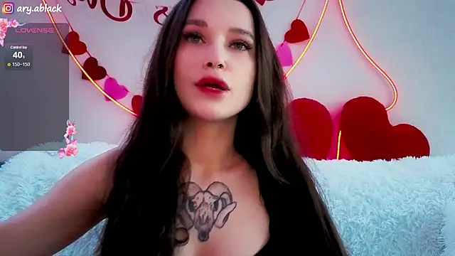 Snapshot of Arya_Black chatting on 02.22.25 Arya Black online show from 02.22.25