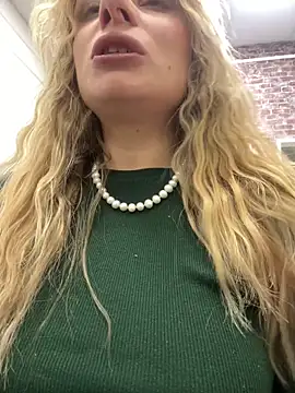 LanaSparks online show from 09.16.25