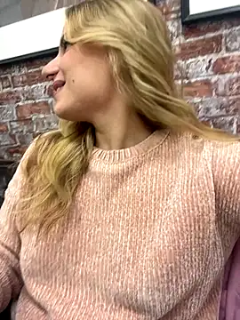 LanaSparks online show from 10.02.25