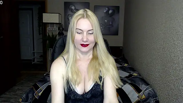 Snapshot of _Mire11a69 chatting on 02.18.25  Mire11a69 online show from 02.18.25
